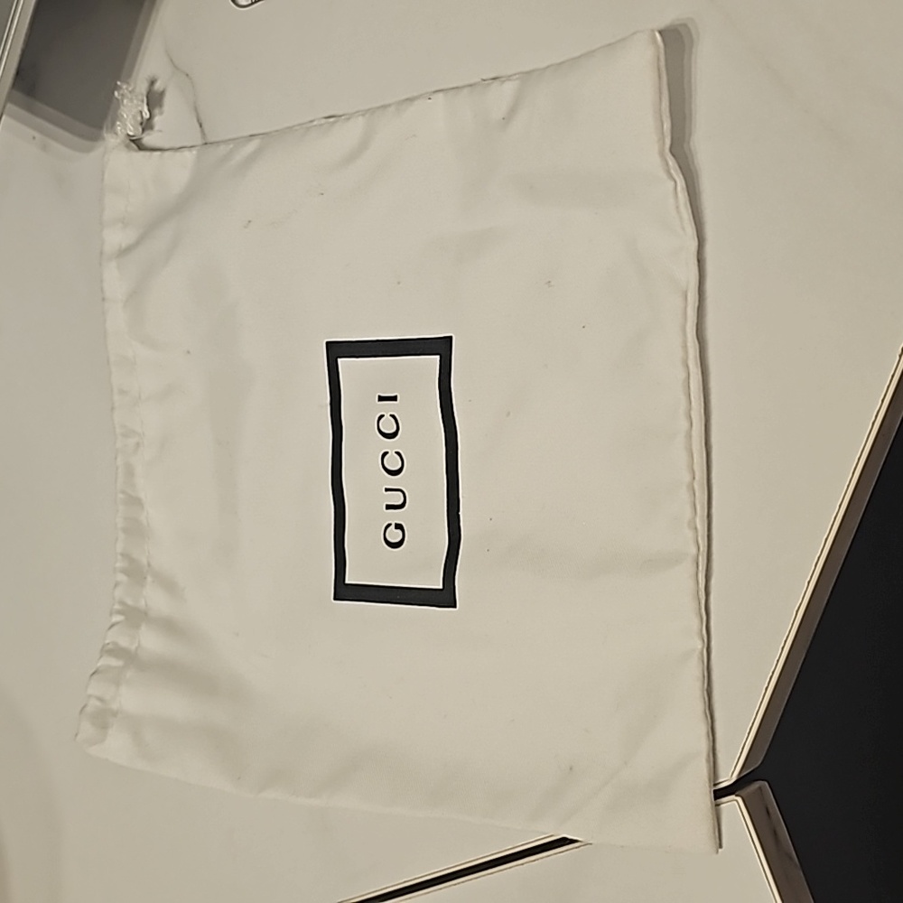 6x6 Drawstring Gucci duster !!